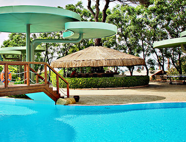 POOL BAR
